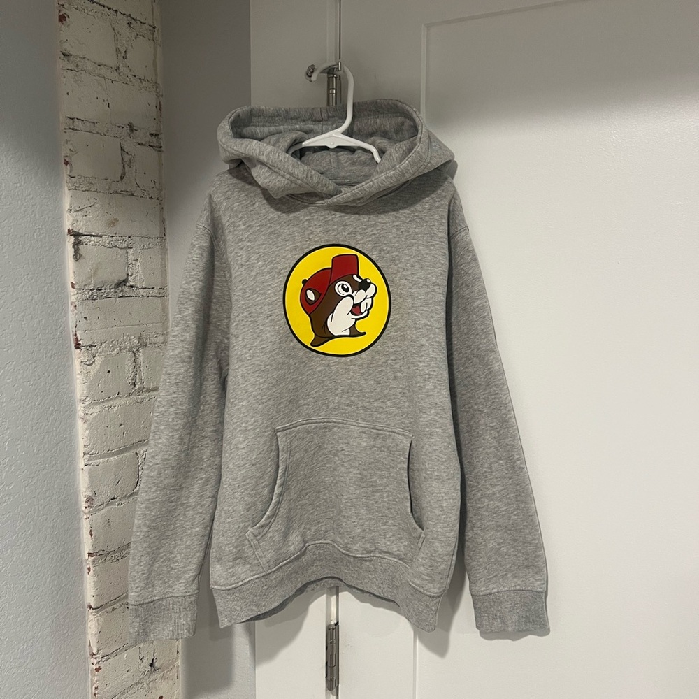 Kids’ Buc-ee’s graphic heather gray sweatshirt, youth size L (10-12)